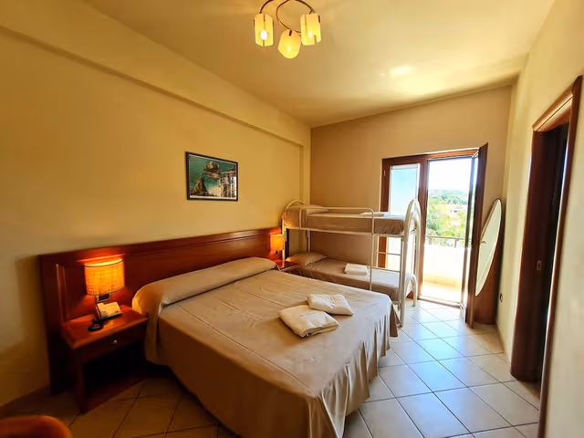 Standard Quadruple Room