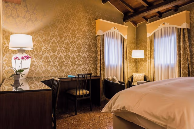 Deluxe Double or Twin Room