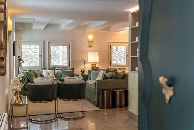Apartment (Cariatidi)