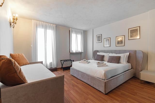 Suite, Private Bathroom, City View