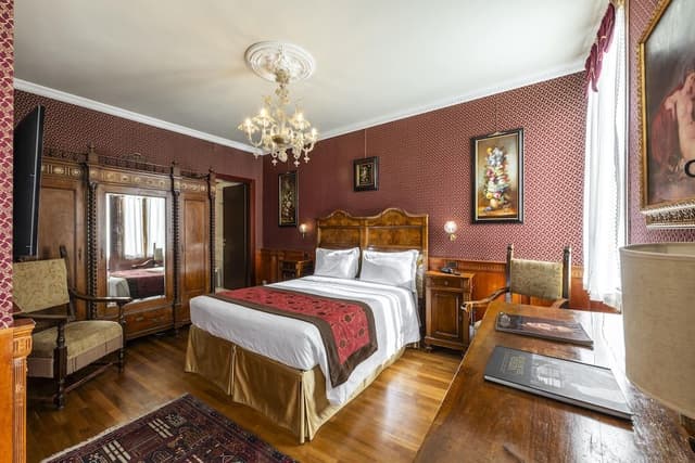 Deluxe Room, Terrace, Canal View