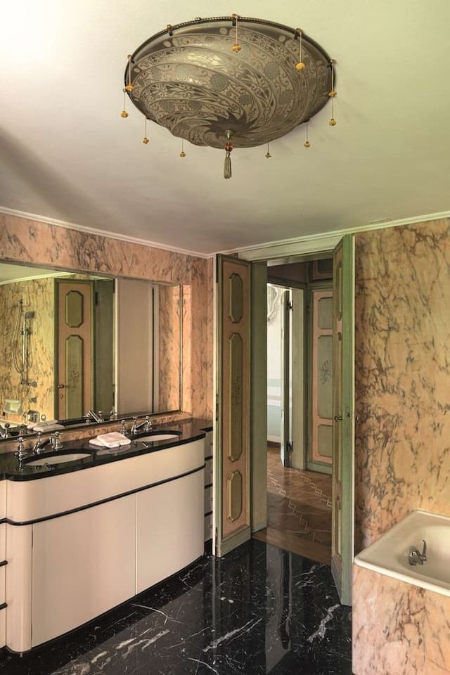 Suite (Dogaressa)