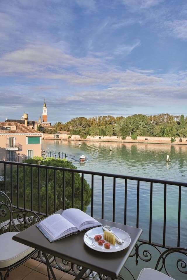 Premium Room, Balcony, Lagoon View
