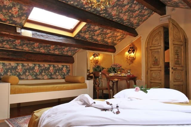 Classic Room, 1 Queen Bed, Non Smoking (Twin bed on request;with Sofabed)