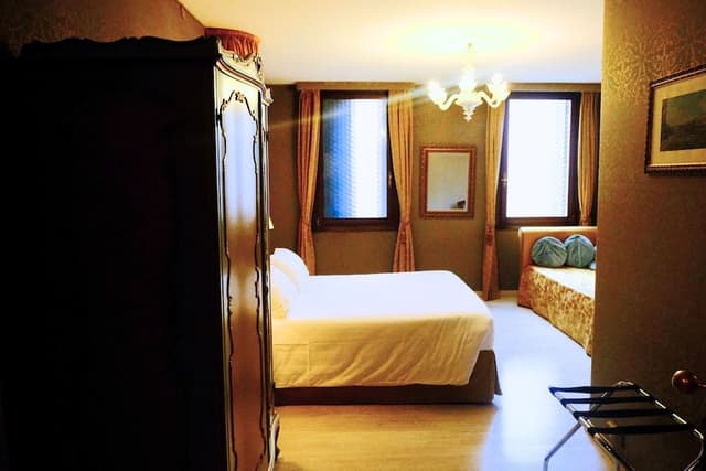 Deluxe Room, Multiple Beds, City View, Tower