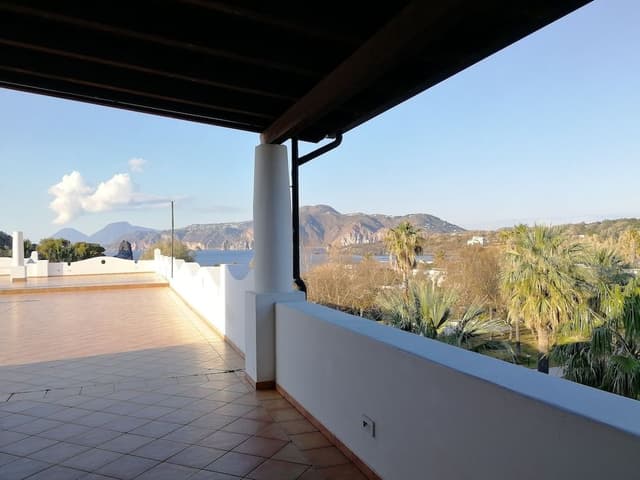 Suite, Sea View