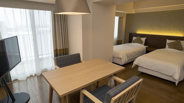Deluxe Twin A (Shower Booth, Bed Size 110cm, Two Beds, Non-smoking, Maximum occupancy: 2 people)