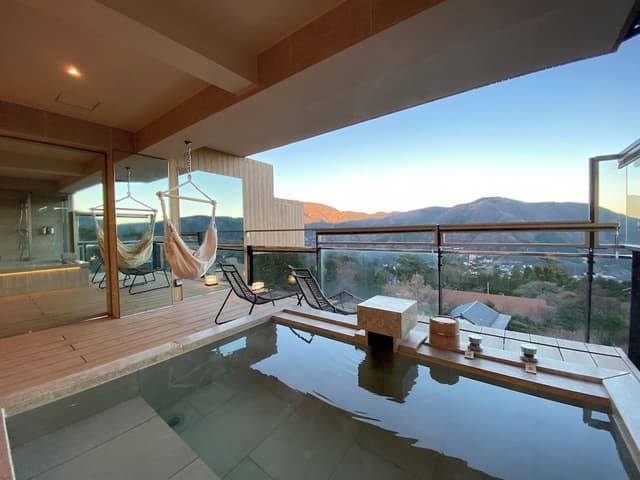 Premier Suite, Non Smoking, Mountain View
