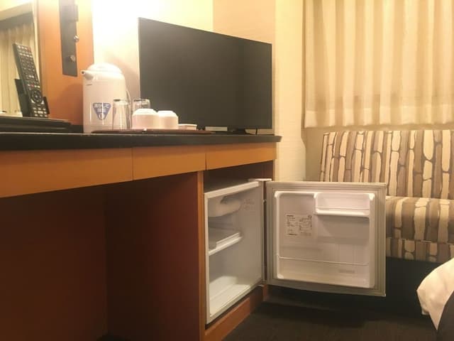 [Smoking] Semi Double Room