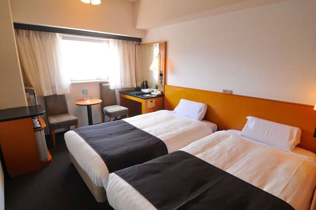 [Smoking] Twin Room with Breakfast