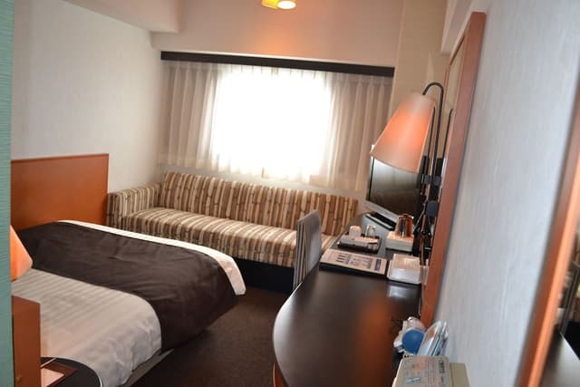 [Smoking] Semi Double Room