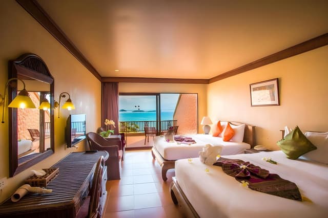 Grand Quadruple Room, 2 Queen Beds, Sea View