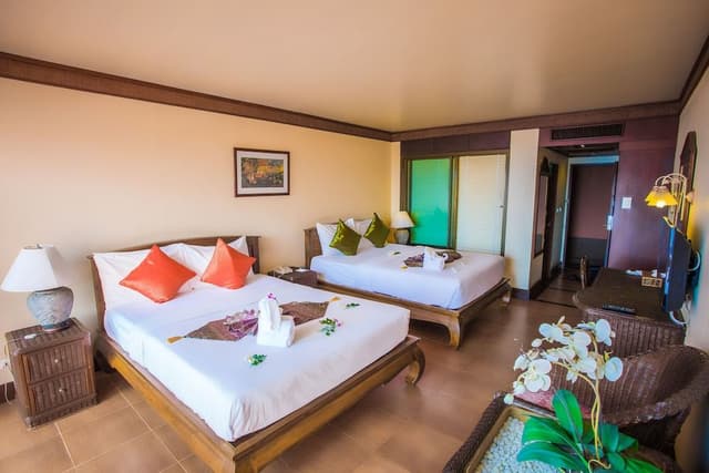Grand Quadruple Room, 2 Queen Beds, Sea View