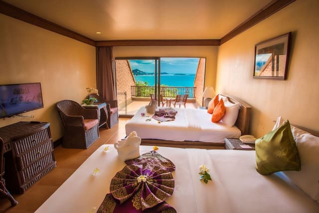 Grand Quadruple Room, 2 Queen Beds, Sea View