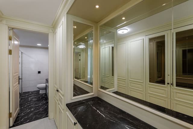 Royal Suite