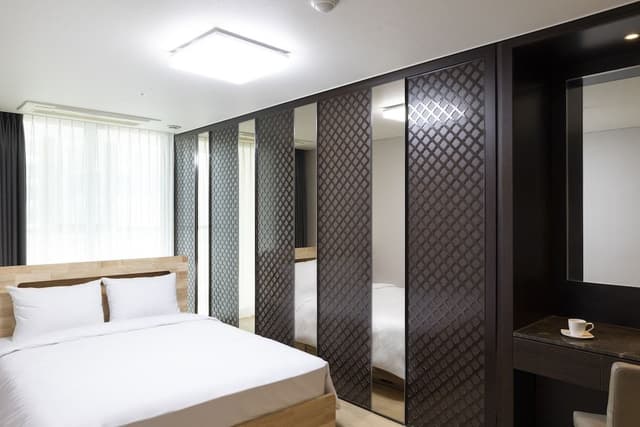 Premier Suite