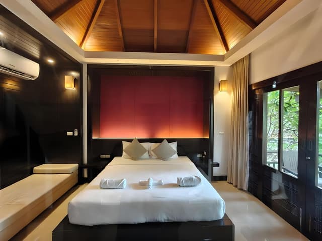 Deluxe Villa