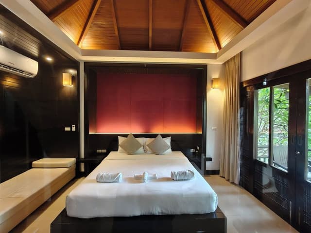 Deluxe Villa