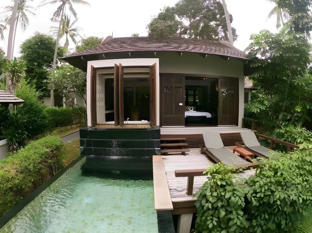 Deluxe Pool Villa Garden View