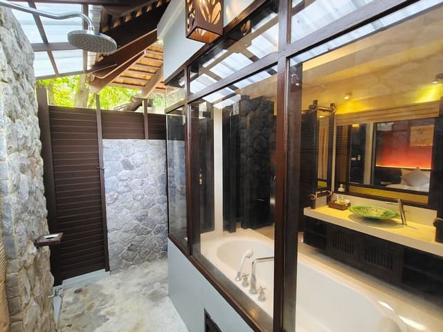 Deluxe Villa