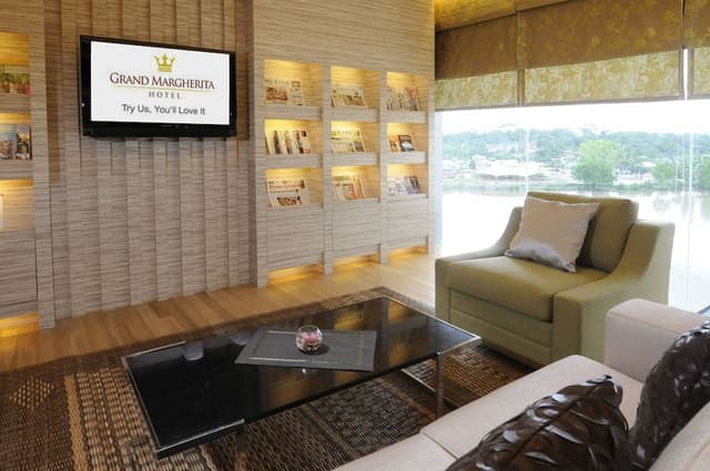 Executive Superior