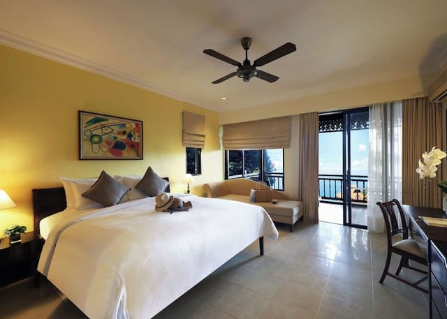 Premier Seaview Chalet
