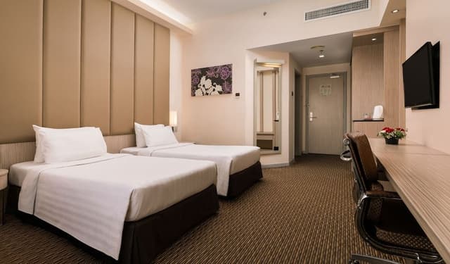 Premier Twin Room
