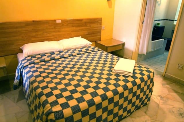 Deluxe 3-Room
