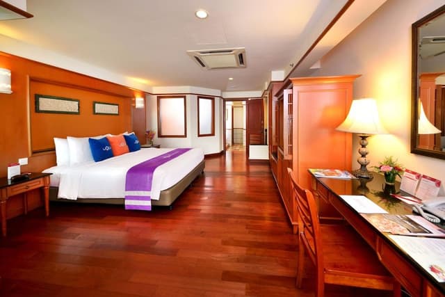 Premier Tower Room