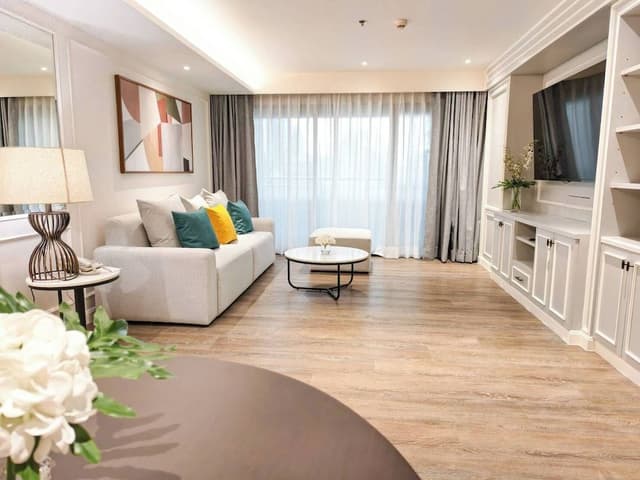 One Bedroom Platinum Plus Suite