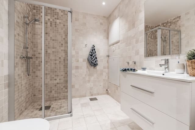 Apartment, 3 Bedrooms (D) (Linen and towels not included)