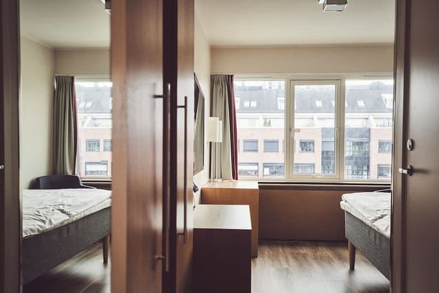 Single Room (Compact)