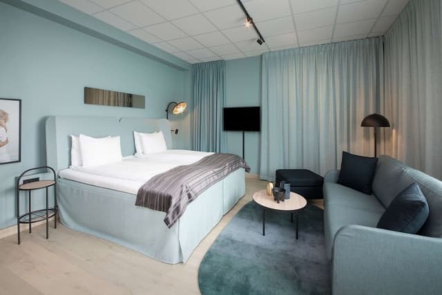Superior Room (King)