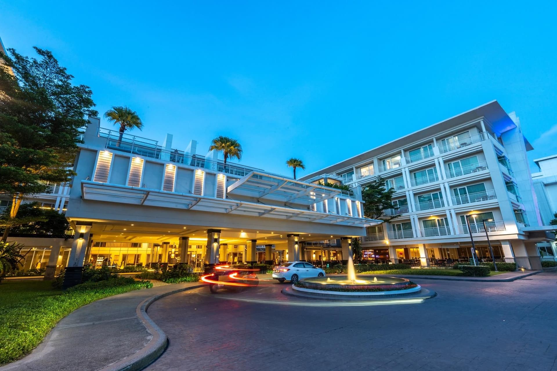 Kantary Hills Hotel