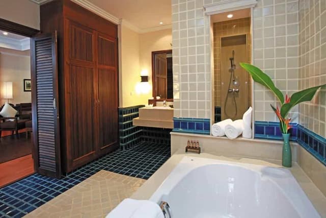 Superior Suite