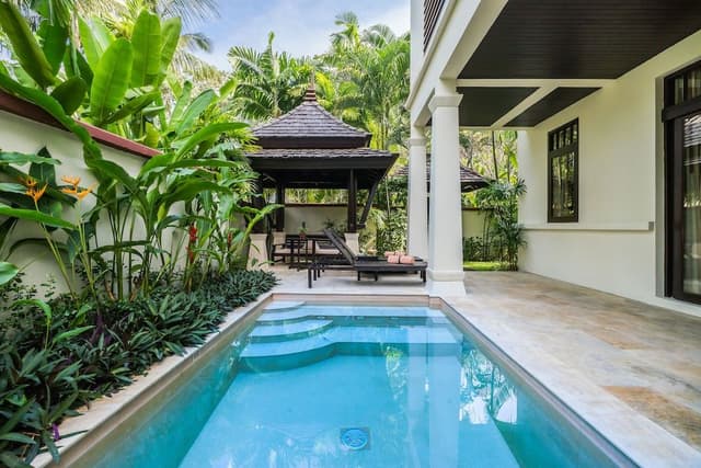 Private Garden Pool