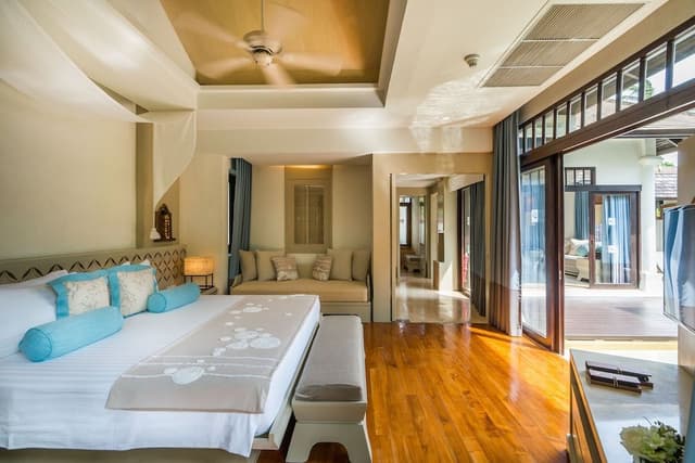 Family Pool Villa Suite