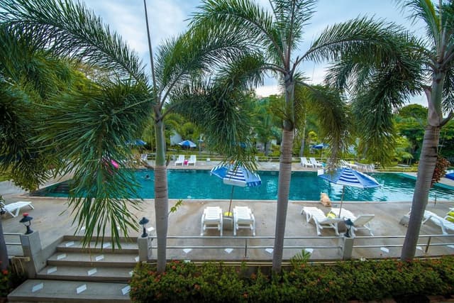 Deluxe Double or Twin Room, Pool View