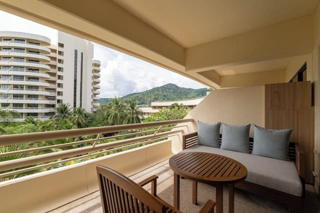 Deluxe Room, 1 Double Bed, Garden View