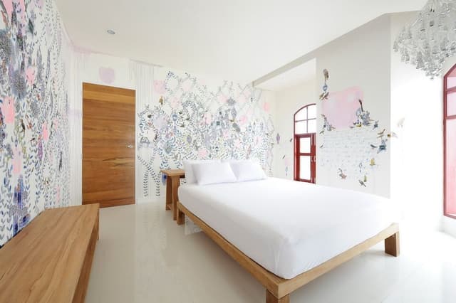 Deluxe Room with Window