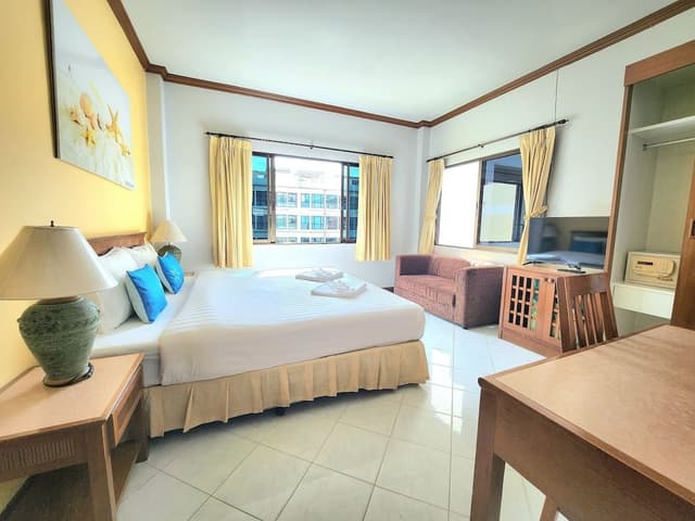 Superior Room, 1 King Bed