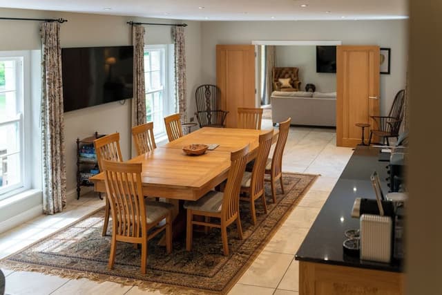 Manor Cottage, 2 double bedrooms and 1 twin bedroom