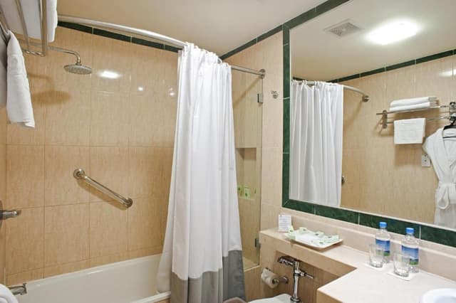 Suite Two Double Beds King