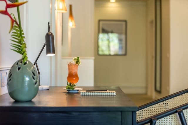 Club Room, 1 King Bed, Terrace (Garden)