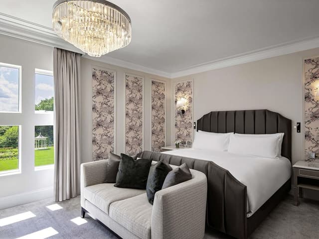 Luxury Two Bedroom Corner Suite