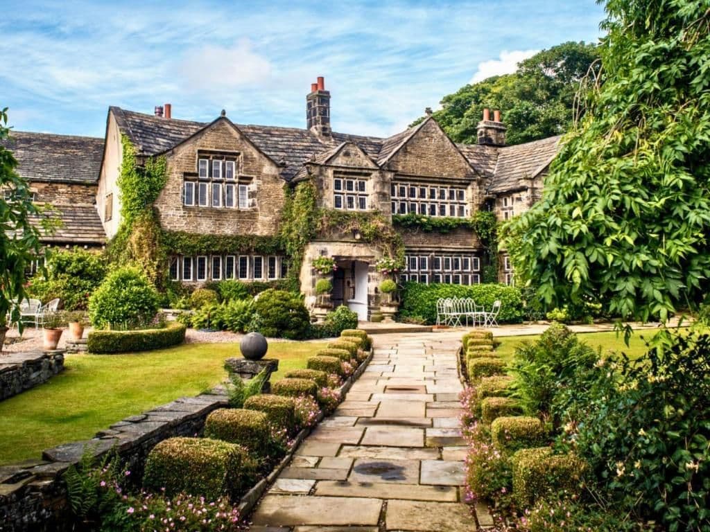 Holdsworth House