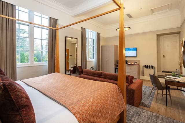 Executive Suite, 1 King Bed, Non Smoking