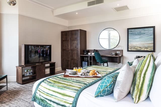 Executive Suite, 1 King Bed, Non Smoking