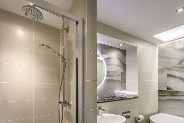 Suite, 1 King Bed, Non Smoking, Refrigerator