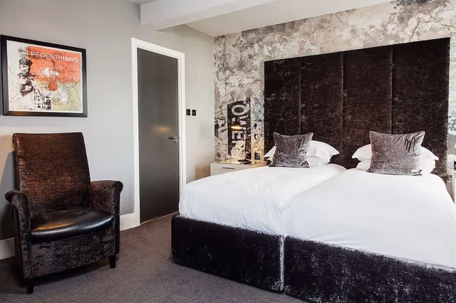 Standard Twin Room